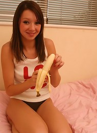 Chloe loves to love (bananas)^Total Super Cuties Teen porn xxx sex free teen girl young